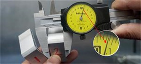 切鋁機(jī)切割產(chǎn)品端面測量尺寸